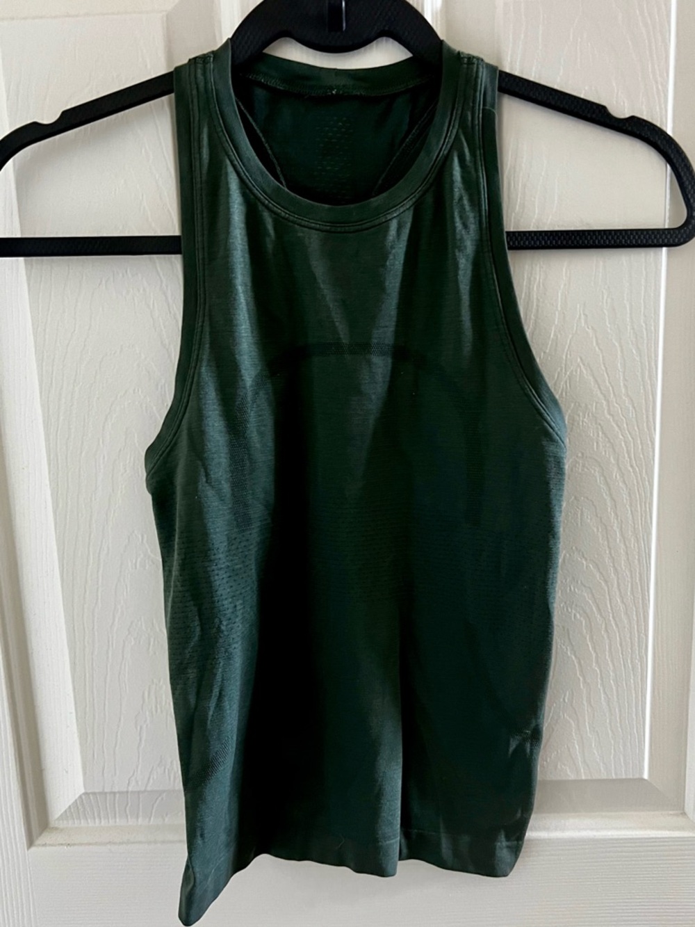Lululemon High-Neck Tank